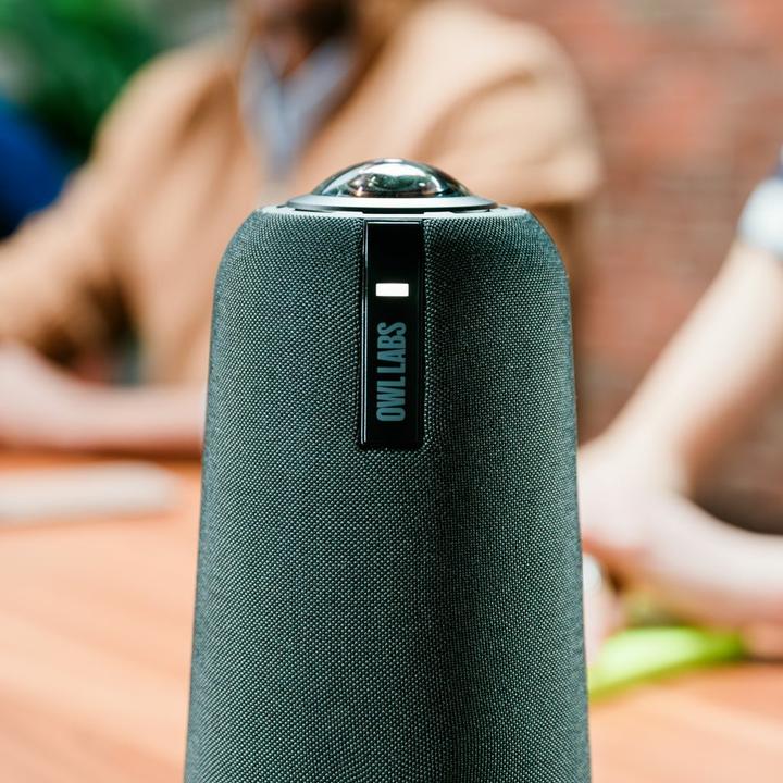 Image du produit OWL Meeting 4+ et Expansion Mic pour Meeting 4+ : étendez la portée audio de plus de 2,4 m dans
