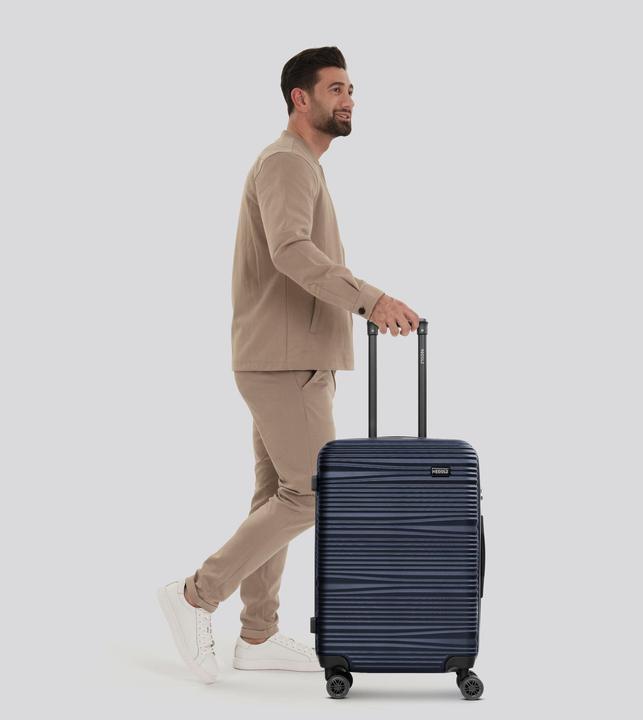 Actual product image Redolz Essentials 16 MEDIUM 4 wheel trolley 67 cm (67 l)