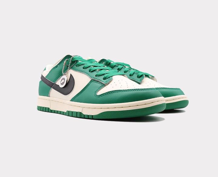 Image du produit Nike Dunk Low (42)