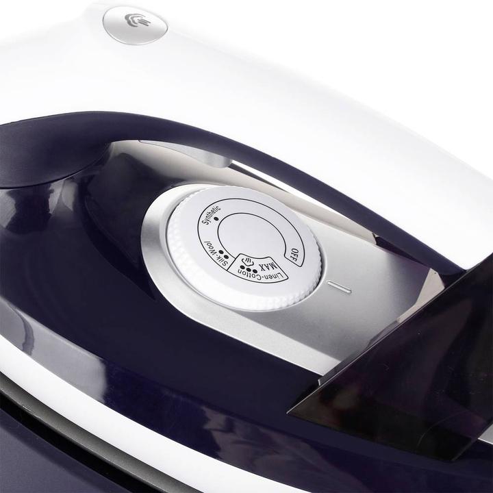 Actual product image Emerio Steam ironing station (2200 W, 200 g/min)