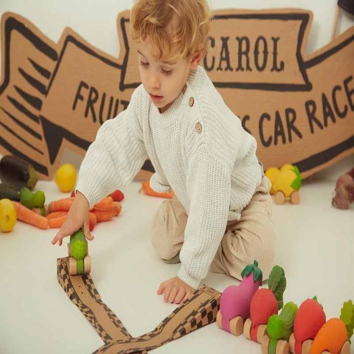 Produktbild Oli and Carol Betty The Beetroot Car