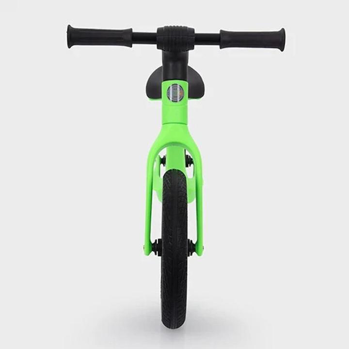 Produktbild TickiT WHIZZ - Leichtes Kinder-Laufrad - Leicht, Robust & höhenverstellbar (Grün)