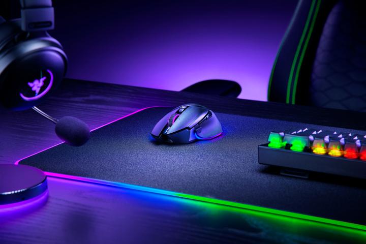 Image du produit Razer Basilisk V3 Pro (Sans fil, Filaire)