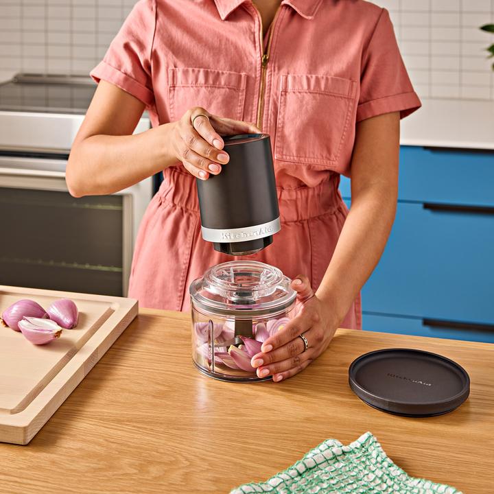 Actual product image KitchenAid Go Top Down Chopper, black (830 ml)