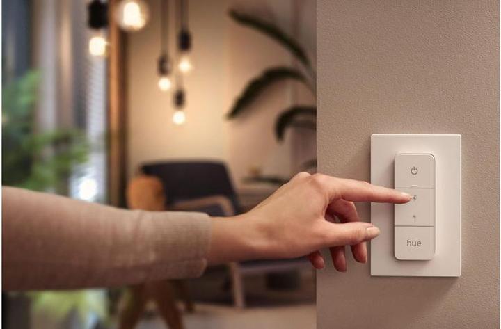 Produktbild Philips Hue Aurelle Basis BT (3550 lm)