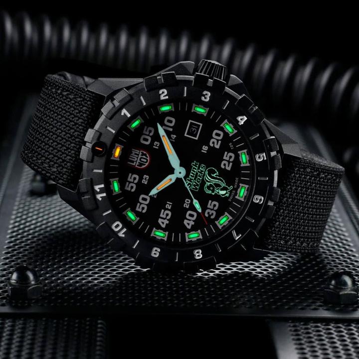 Produktbild Luminox F-117 Nighthawk 6440 Series Skunk Works Heritage (Fliegeruhr, 44 mm)