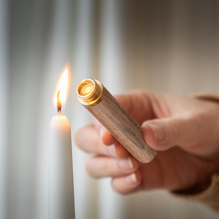 Actual product image Gingko Element Lighter