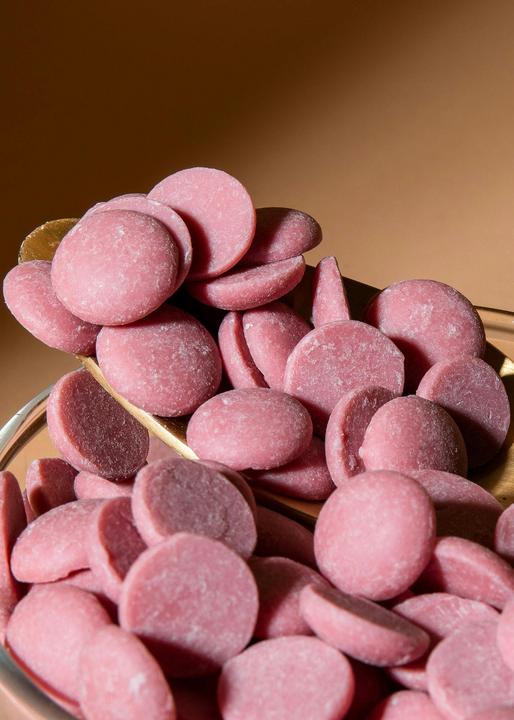 Image du produit KoRo Couverture de chocolat rose Drops de fèves de cacao Ruby (1000 g)