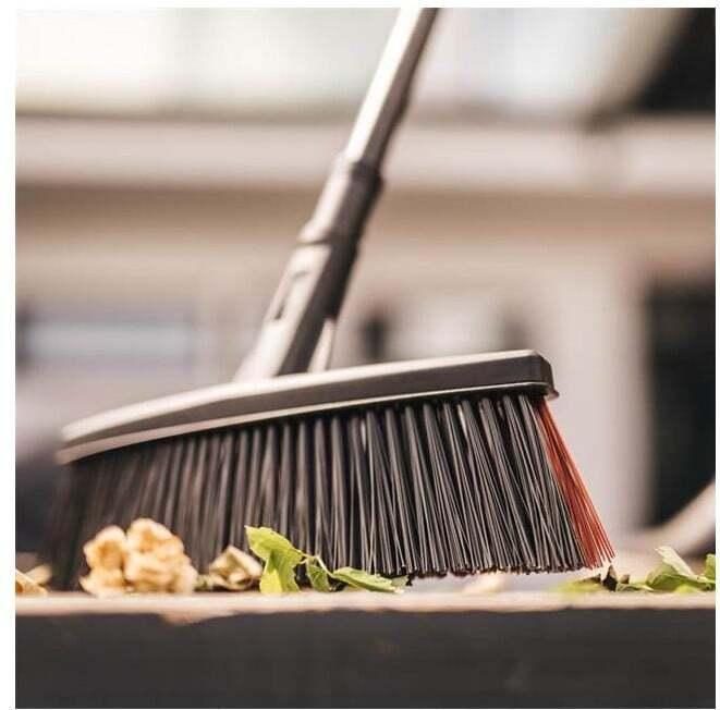 Image du produit Fiskars Universal yard broom M, 1025921