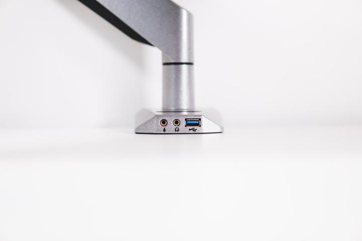 Actual product image Bakker Elkhuizen Smart Office 11 Monitor arm for monitor up to 688 Table clamp or plug-in bolt (Table, 27", 9 kg)