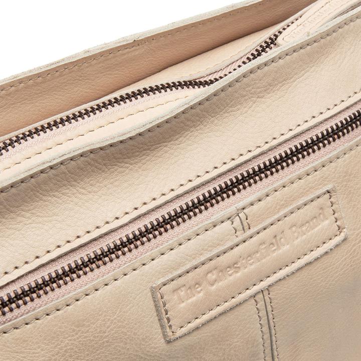 Image du produit The Chesterfield Brand Lucy Schultertasche Leder 22 cm