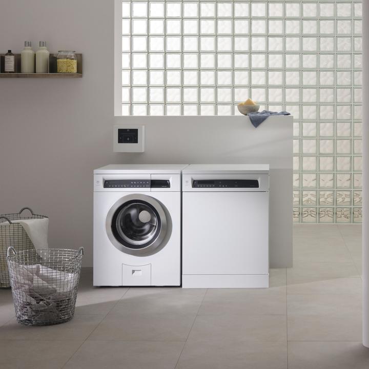 Actual product image V-ZUG UnimaticWash V2000 (8 kg, Right)