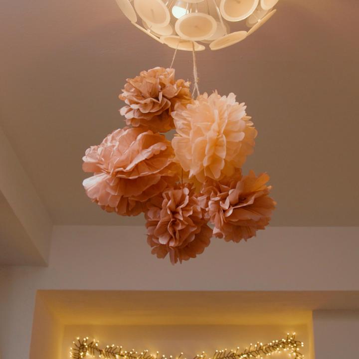 Produktbild I Am Creative Papier Lampion Pompon's Deko Party (11 Stück)