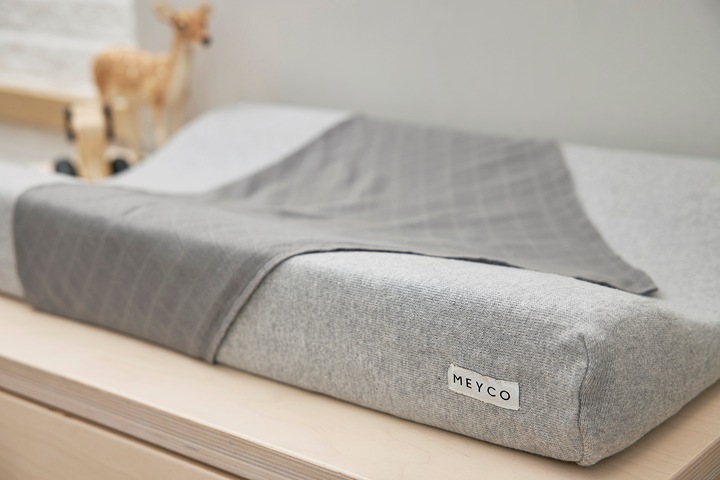 Actual product image Meyco Changing mat cover Knit Basic - grey melange - 50x70cm (50 x 70 cm)