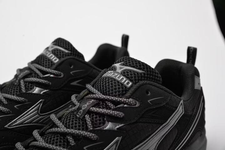 Actual product image Mizuno Mxr Tech (44)