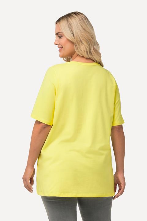 Image du produit Ulla Popken T-shirt à coupe évasée. Décolleté en V et manches courtes (56)