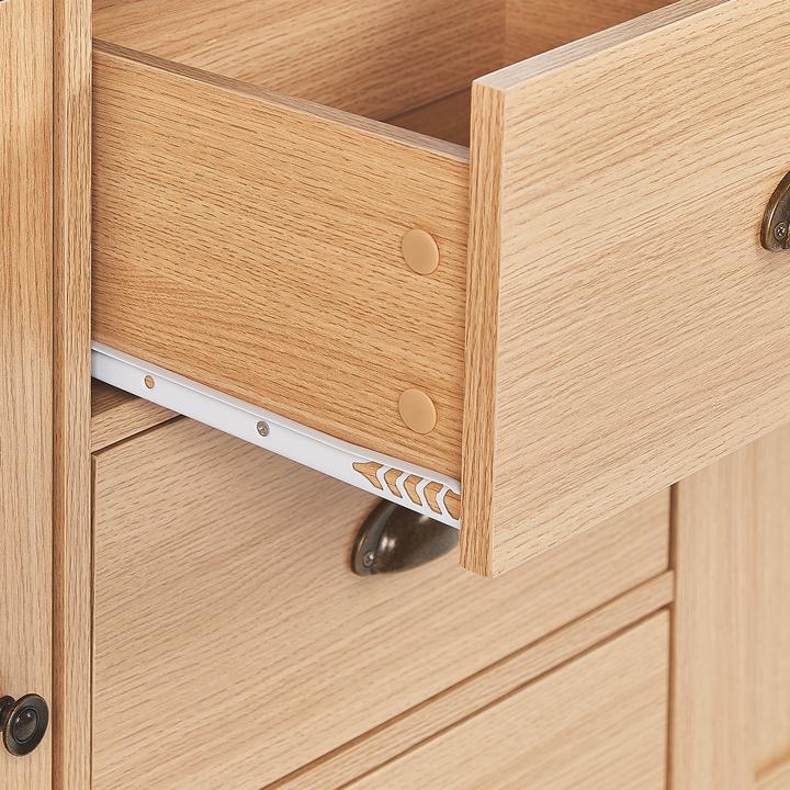 Image du produit Beliani Buffet couleur bois clair 3 tiroirs 2 portes LANSIN (140 x 80 x 40 cm)