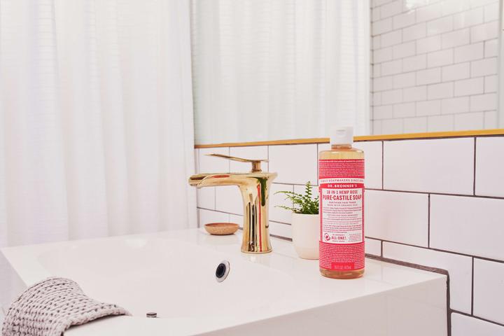 Produktbild Dr. Bronner's Pure Castile Liquid Soap Rose 475 ml (475 ml)