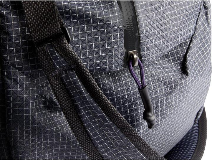 Actual product image Bellroy Lite Duffel Arcade Gray (30.18 l)