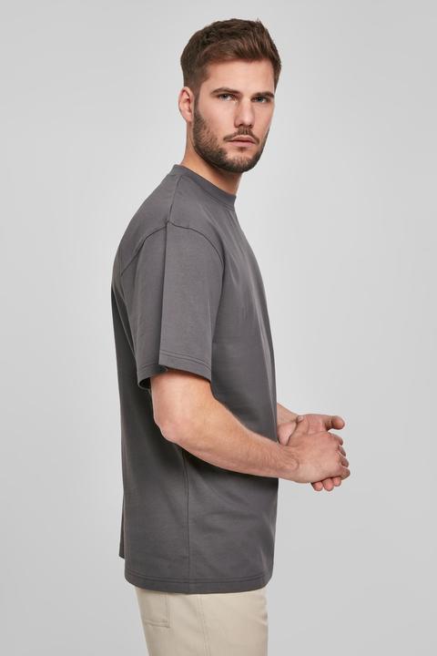 Actual product image Urban Classics Tall Tee (L)