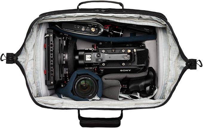 Actual product image Tenba Cineluxe (Camera shoulder bag, 21 l)