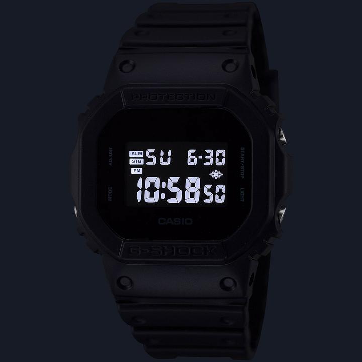 Actual product image G-Shock DW-5600 (Digital watch, Sports watch, Diving watch, 48.90 mm)