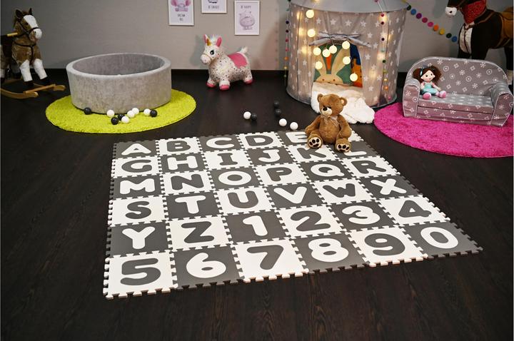 Produktbild Knorrtoys Puzzlematte - "Alphabet + Zahlen" grau-weiss (180 x 180 cm)