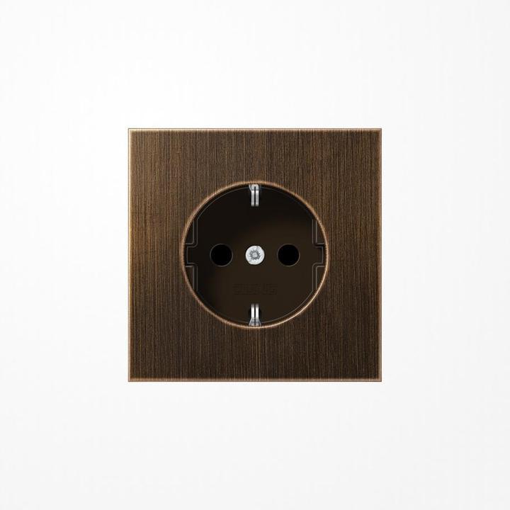 Actual product image JUNG SCHUKO socket outlet