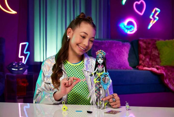 Actual product image Monster High Monster Fest Frankie