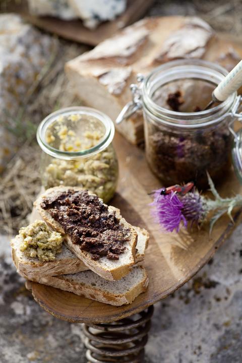 Actual product image Le grand bordel (German, Gerd George, Judith Stoletzky, Stephan Hippe, 2013)