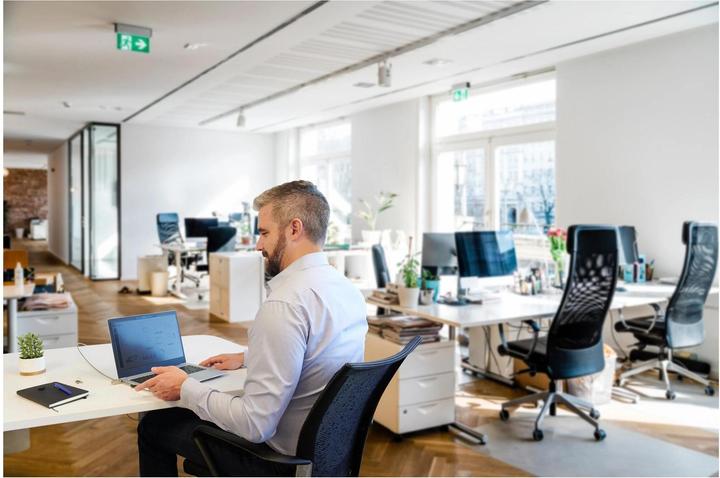 Actual product image Kensington Privacy filter MagPro Magnetic Privacy (16", 16:10)