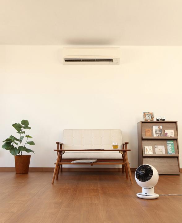 Actual product image Iris Ohyama Tischventilator PCF-SC15T mit Fernbedienung, oszillierend (30 dB)