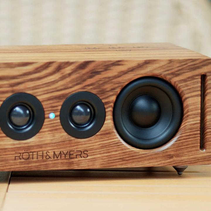 Image du produit Röth & Myers Enceinte multimédia multiroom, son Hi-Fi haute résolution, connectivité complète (Airplay, Bluetooth, WiFi)