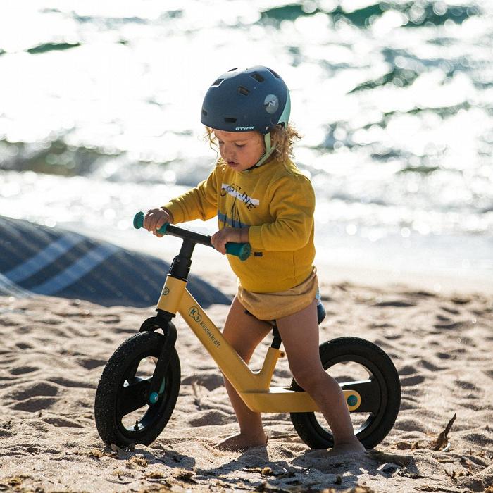 Produktbild KinderKraft GoSwift - a lightweight balance bike Black volt