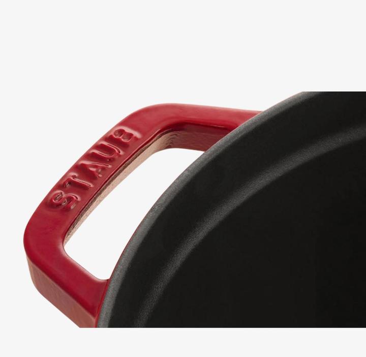 Actual product image Staub Cocotte (18 cm, Casserole + Stewpot, Cast iron, Enamel)