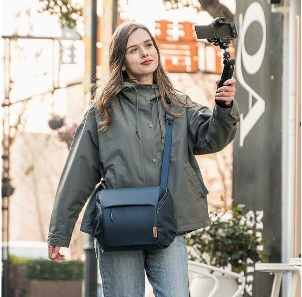 Image du produit Pgytech Etui pour appareil photo OneGo 6L bleu (Sac à bandoulière pour appareil photo, 6 l)