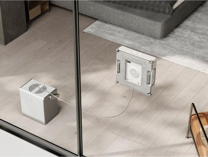 Actual product image Ecovacs W2 Omni