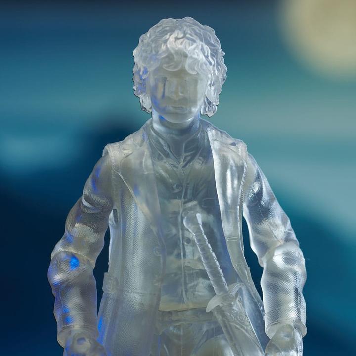 Actual product image Diamond Select Toys Lord of the Rings Deluxe Action Figure Invisible Frodo 13 cm