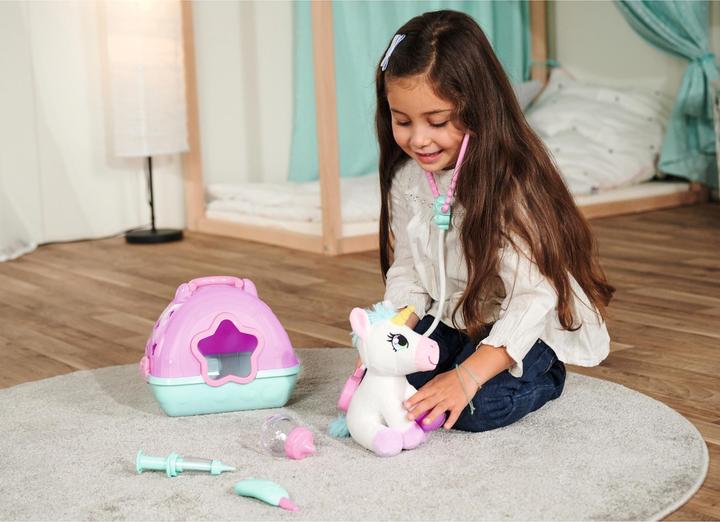Actual product image Simba Doctor case with plush unicorn