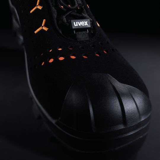 Actual product image Uvex Safety 2 SRC (S3, 46)