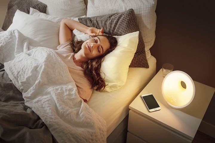 Actual product image Philips SmartSleep Connected Sleep & Wake-up Light HF3671/01
