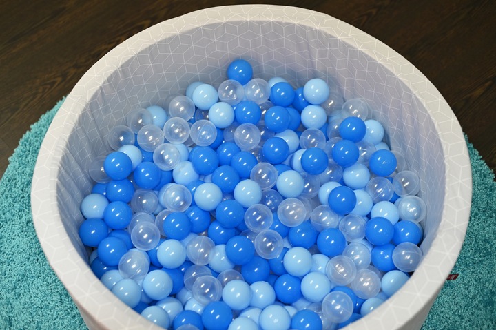 Produktbild Knorrtoys Bällebad soft - "Geo cube grey" - 300 balls soft blue/blue/transparent (ca. 6cm Durchmesser)