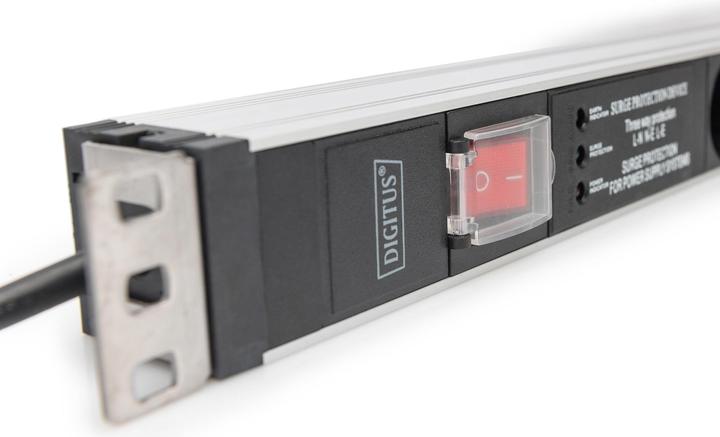 Produktbild Digitus Steckdosenleiste mit Aluminiumprofil und Schalter, Überspannungsschutz, integrierter Netzfilter, 5- (5 x, CEE 7/3, 2 m)