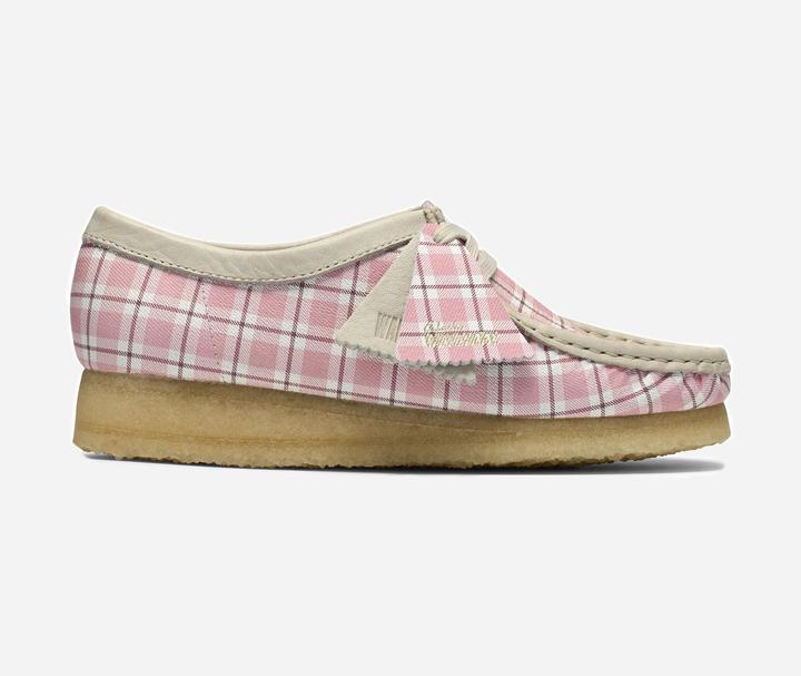 Actual product image Clarks W Wallabee. (40)