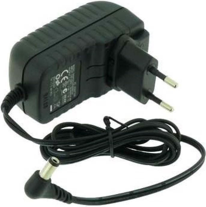 Produktbild AccuCell Schnell-Ladegerät BC 700 mit Entladefunktion und LCD-Display (1 Stk., 3000 mAh, Ladegerät ohne Akku)