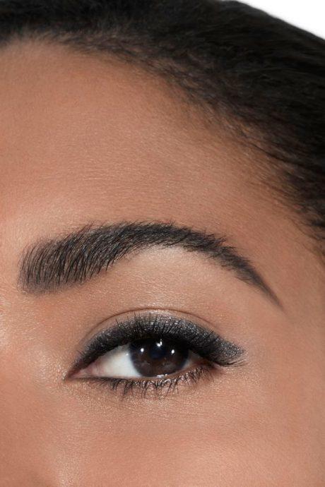 Image du produit Chanel Le Crayon Yeux n°69 Gris Scintillant 1,1 g (69 gris scintillant gris)
