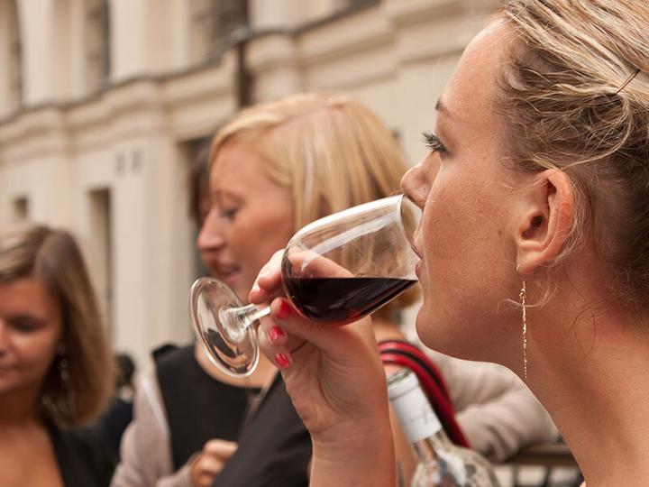 Actual product image Smartbox 3 romantic days in Paris with 3-hour wine course and tasting (2 pers.)