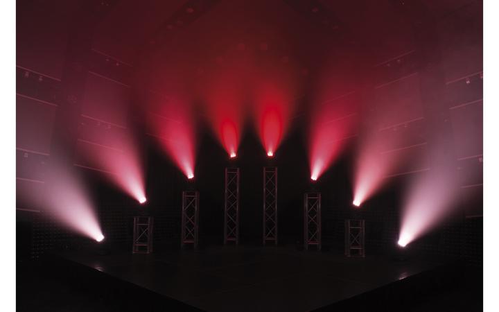 Immagine prodotto Showtec Squalo Zoom Wash One (15 W, LED)