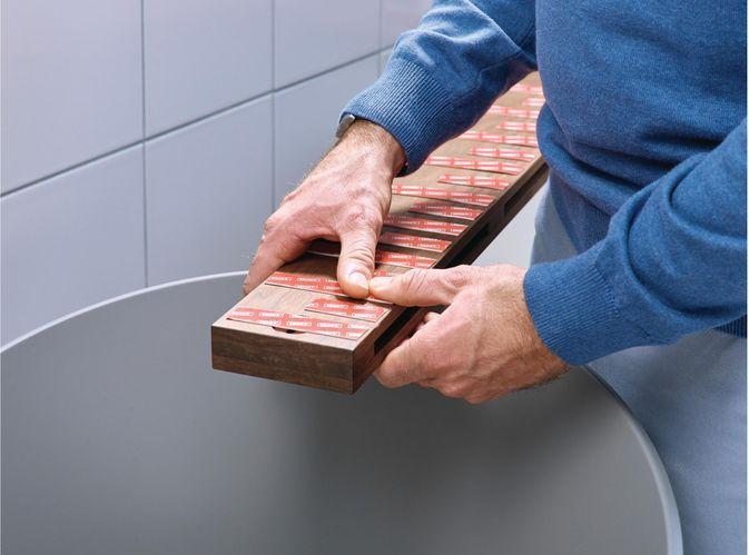 Produktbild tesa Powerbond doppelseitiges Montageband für Fliesen & Metall (19 mm)