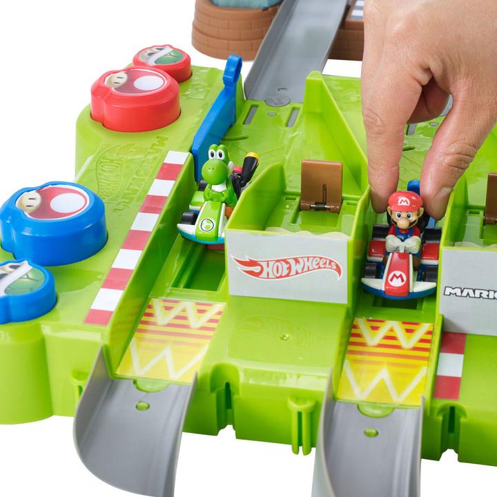 Actual product image Hot Wheels Mario Kart playset